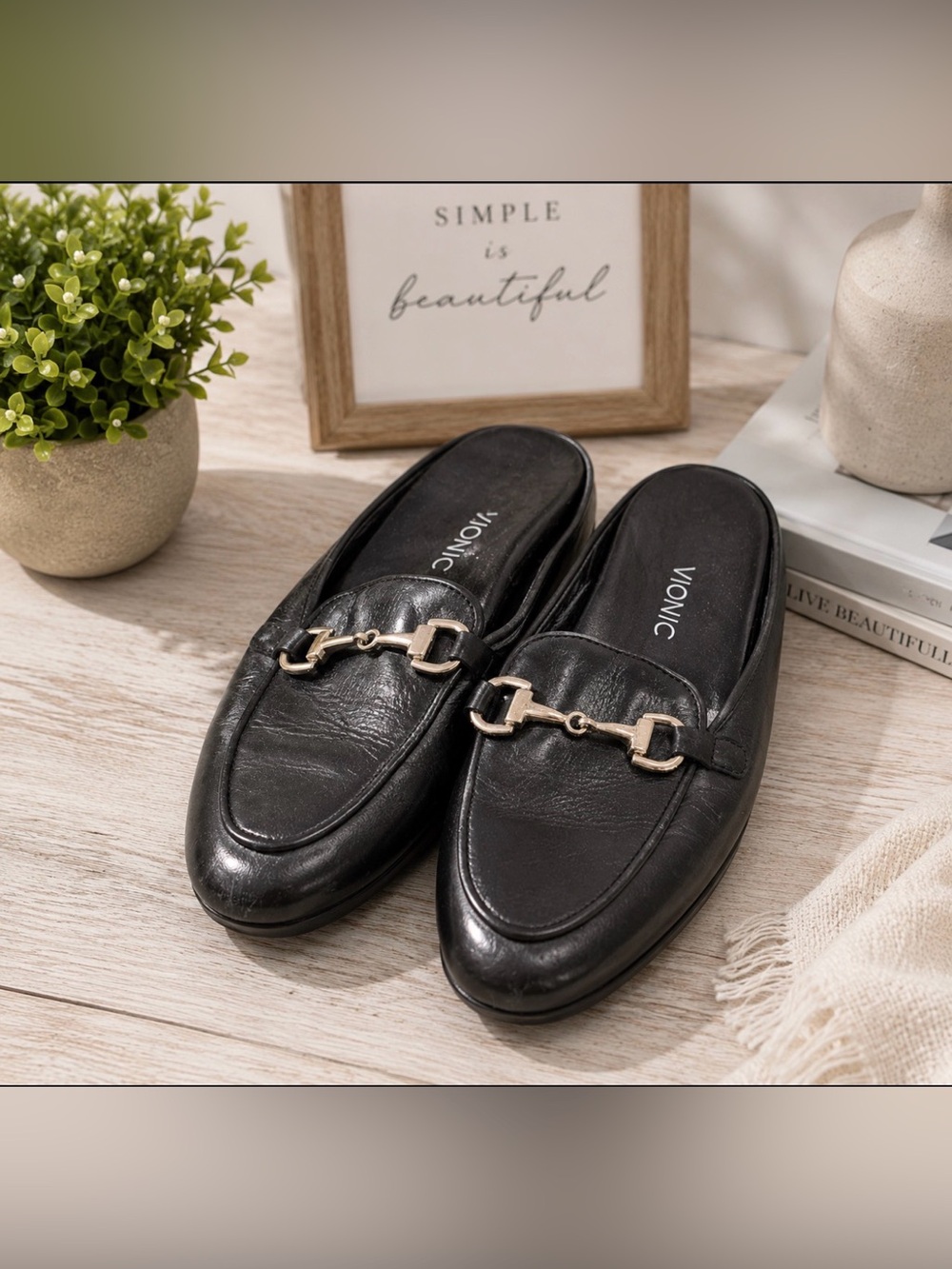 Vionic Black Leather Mule with silver Hardware 8.5